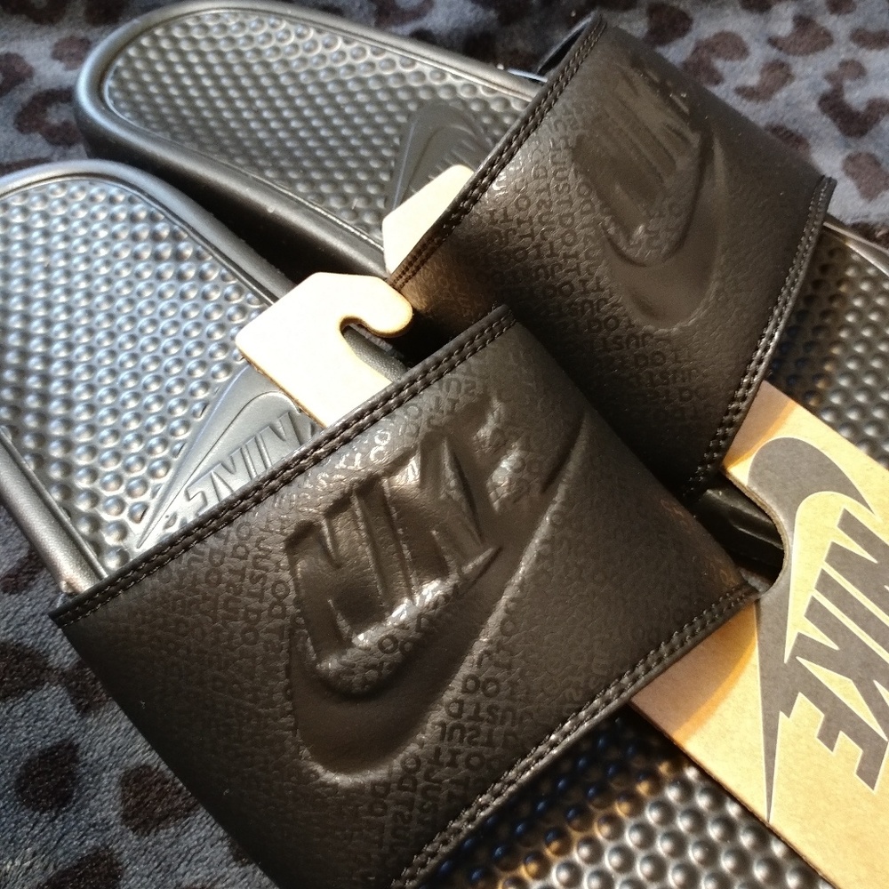 NWT Nike Benassi JDI slides - Picture 2 of 5
